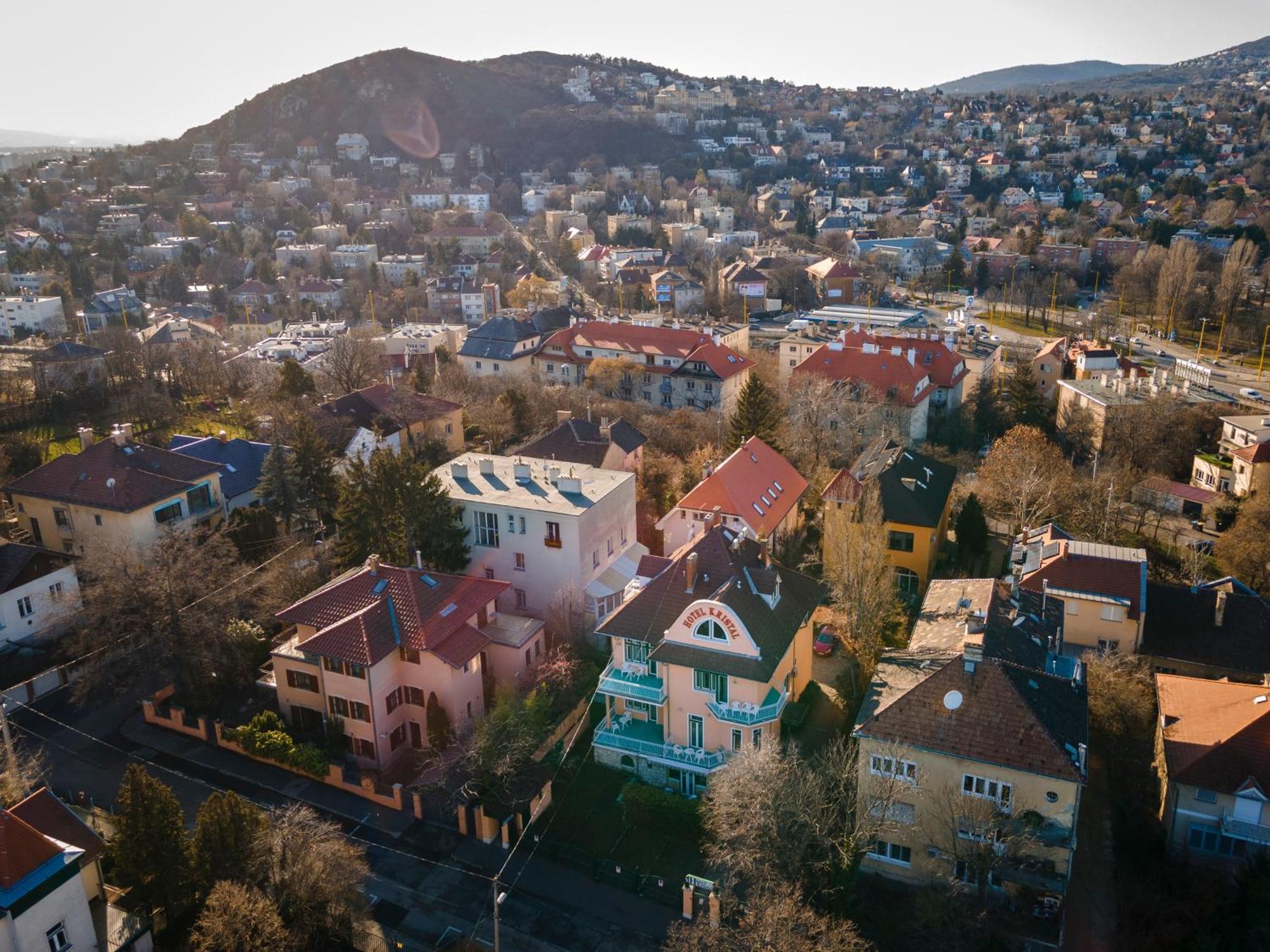 Hotel Kristal Gellert Hill بودابست المظهر الخارجي الصورة